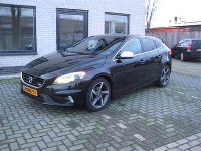 Volvo V40 1.6d2 r-design (bj 2013)