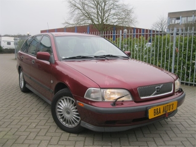 Volvo V40 1.8 Comfort bj;97 AiRcO APK nieuw!! (bj 1997)