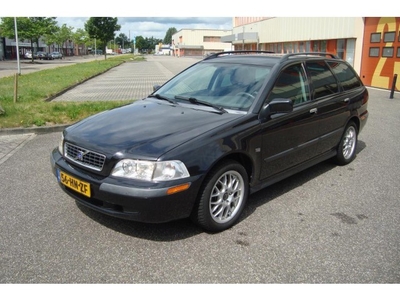 Volvo V40 1.8 Europa NW APK (Airco)