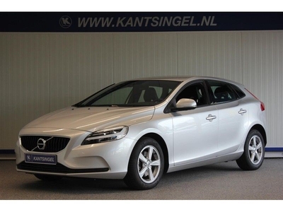 Volvo V40 T2 Momentum ECC/LM/NAVI/PARK. CAMERA (2018)