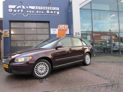 Volvo V50 2.4 Kinetic CLIMA/CRUISE/LMV/157000KM (bj 2005)