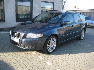 Volvo V50 2.4d5 momentum geartronic aut (bj 2008)