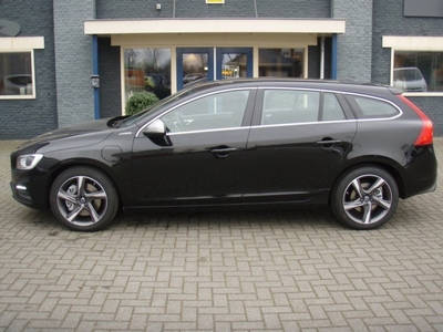 Volvo V60 2.4 D6 Twin Engine R-design Plus Line - Leverbaar