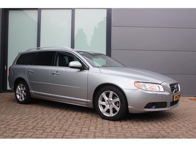 Volvo V70 1.6 T4 180PK Nordic+NaviLederXenon (2014)