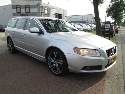 Volvo V70 2.0 T5 Kinetic Automaat 103.000km Airco/ECC,Leder