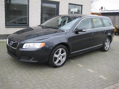 Volvo V70 2.0d3 momentum geartronic Leer (bj 2011)