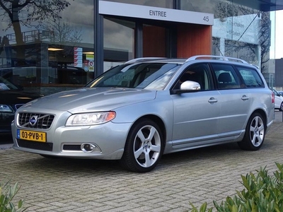 Volvo V70 2.0T R-Edition RTI Navi Leder Bluetooth Bi-Xenon