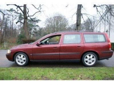 Volvo V70 2.3 T-5 Geartr. C.L (bj 2001, automaat)