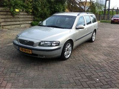 Volvo V70 2.4 turbo 200 PK automaat (bj 2000)