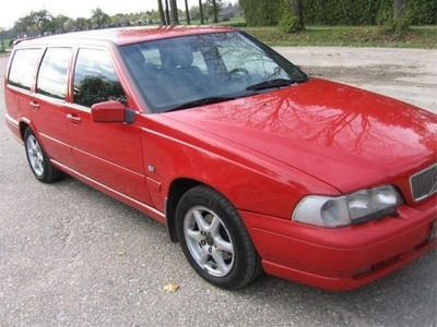 Volvo V70 2.5 D Europa (bj 2000, automaat)