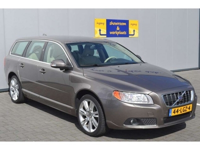 Volvo V70 3.0 T6 AWD Summum Geartronic Lederen bekleding