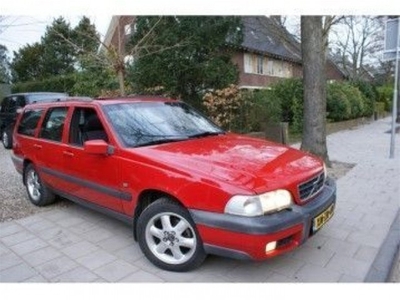 Volvo V70 XC 2.5 T AWD Luxury (bj 1999)