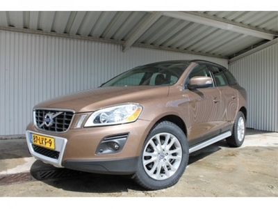 Volvo XC60 2.4D 175 PK FWD Kinetic Automaat Trekhaak