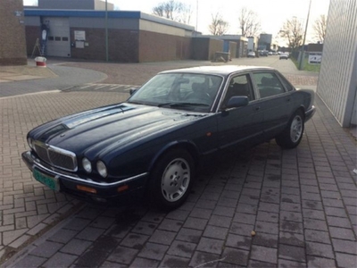 Zeer nette en Mooie jaguar xj