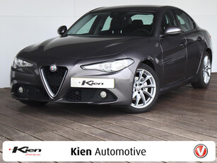 Alfa Romeo Giulia 2.2 Eco Business Super | Trekhaak Afneembaar | Navi | 17 INCH | Cruise Control |