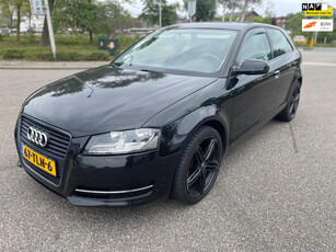 Audi A3 1.2 TFSI Attraction / airco / cruise.control / trekhaak / lmv / elek.pakket / camera / nap....