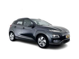 Hyundai KONA EV Premium 64 kWh (INCL-BTW) *VOLLEDER | HEAD-UP | FULL-LED | NAVI-FULLMAP | DAB | ADAPTIVE-CRUISE | KEYLESS | CAMERA | BLIND-SPOT | LANE-ASSIST | VIRTUAL-COCKPIT | COMFORT-SEATS | 17