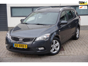 Kia Cee'd Sporty Wagon 1.4 CVVT Navigator Plus Pack