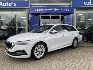 Škoda Octavia Combi 1.0 e-TSI Business Edition Plus // Virtual cockpit // Camera // Stoelverwarming //