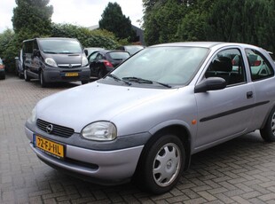 Opel Corsa 1.2I-16V ONYX