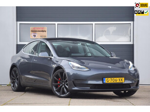 Tesla Model 3 Performance 75 kWh WINTERBANDEN EN ZOMERBANDEN