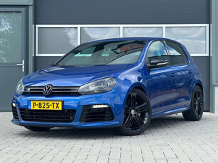 Volkswagen Golf 2.0 R 4-Motion DSG Leder