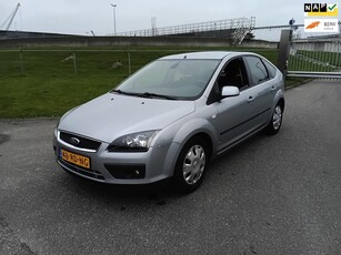 Ford Focus 1.6-16V First Edition