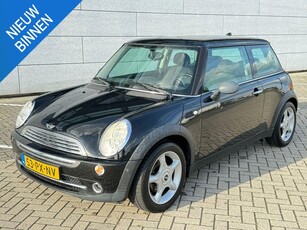 Mini Mini 1.6 One Pepper Airco/NAP/Inruilkoopje