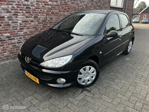 Peugeot 206 1.4 Air-line 3