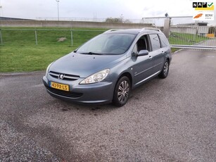 Peugeot 307 SW 2.0 16V Navtech 7-PERSOONS