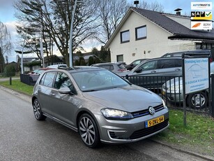 Volkswagen Golf 1.4 TSI GTE Pano/PDC/Boekjescompleet