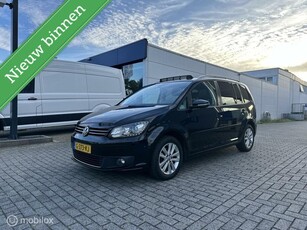 Volkswagen Touran 1.4 TSI Highline Panorama Navi Clima Cruis