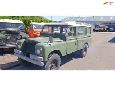 Land Rover 109 Series III `109 5 drs