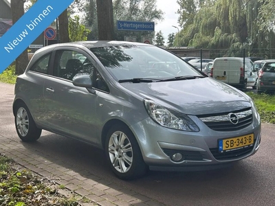 Opel Corsa 1.2i 16v AIRCO!LM VELGEN!LEES TEKST! (bj 2009)