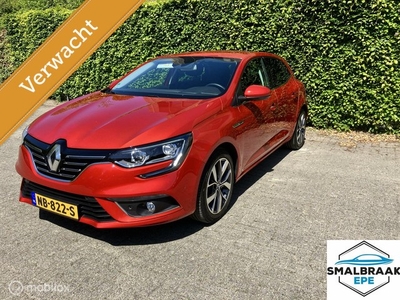 Renault Megane 1.2 TCe Bose Halfleer. navigatie, 17inch lmv