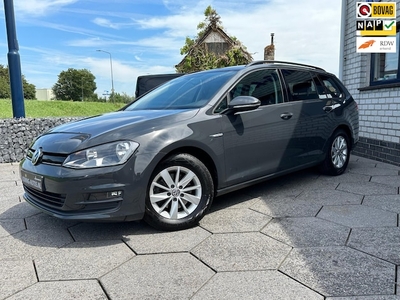 Volkswagen Golf Benzine