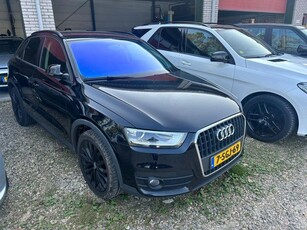 Audi Q3 2.0 TDI 140pk Business Edition EXPORT