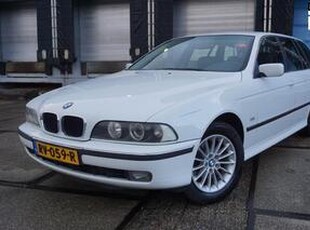 BMW 5-SERIE Touring 523i