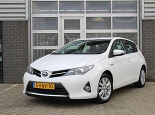 Toyota AURIS 1.8 Hybrid Aspiration / Navigatie / Camera / N.A.P.