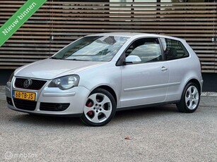 Volkswagen Polo 1.4-16V