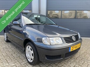 Volkswagen Polo 1.4-16V Trendline Uitvoering