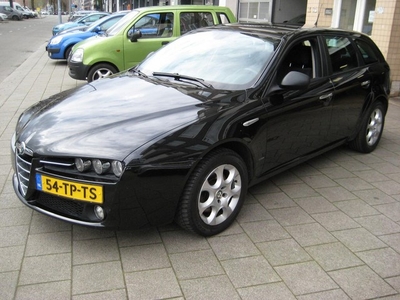 Alfa Romeo 159 Sportwagon 1.9 JTS Distinctive