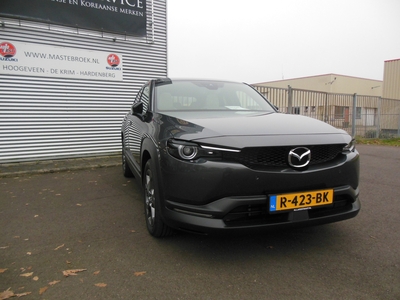 MAZDA MX-30 Volledig Elektrisch E-Skyactiv 145 Private lease vraag het ons! Staat in Hoogeveen