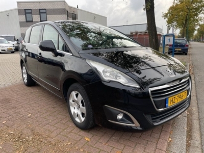 Peugeot 5008 1.2 PureTech 130pk Blue Lease