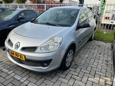 Renault Clio 1.2-16V Business Line Motor probleem