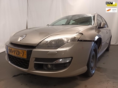 Renault Laguna Estate 2.0 dCi Initiale Schadeauto!!