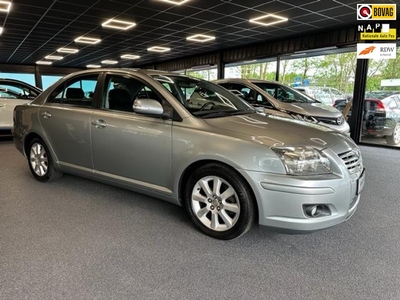 TOYOTA AVENSIS 1.8 VVTi Luna | Youngtimer! | Origineel Nederlandse Auto | 2de Eigenaar | Auto Airco | Trekhaak | IsoFix