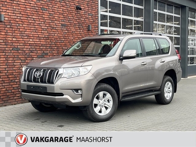 Toyota LandCruiser 2.8 D-4D F Professional Blind Van