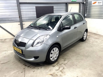 Toyota Yaris 1.0 VVTi Terra airco APK 5 deurs