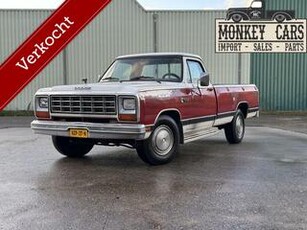 Dodge D350 V8 5.9L V8 OHV 16V Pick up 1984